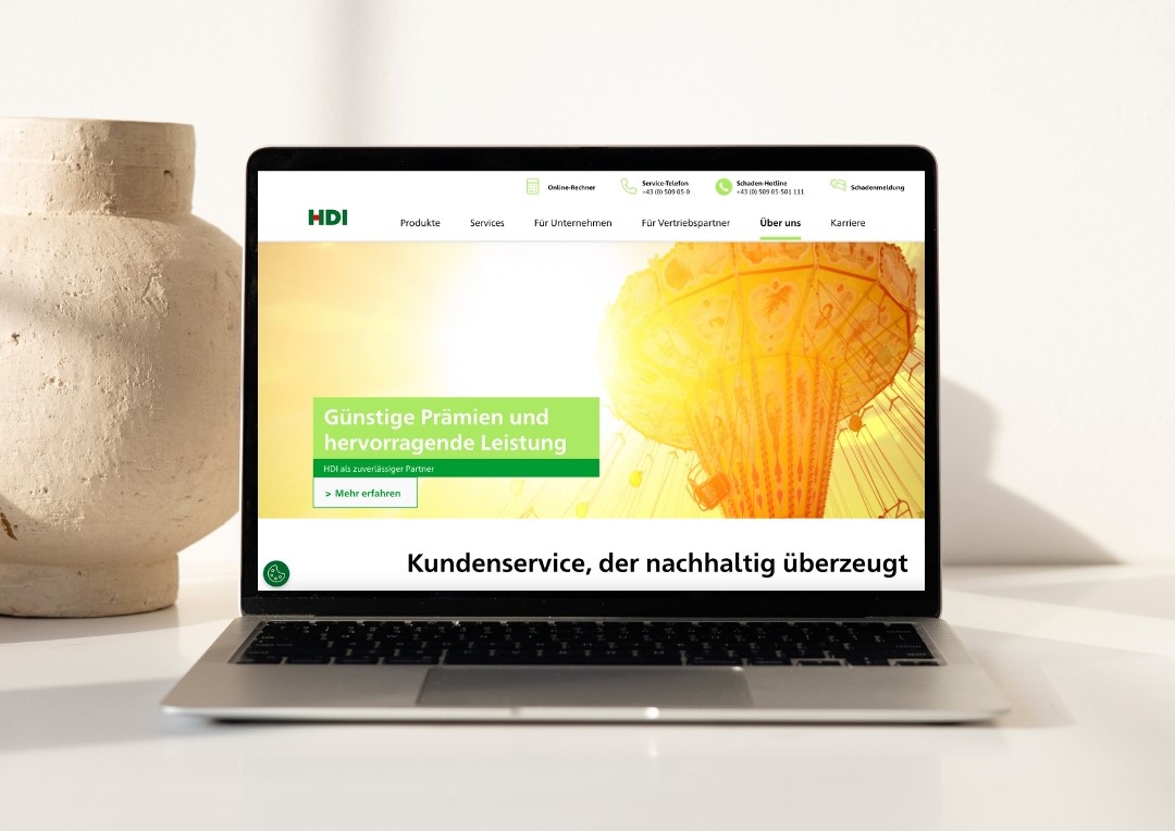 Ansicht UX-Design der Startseite von HDI.de auf einem Laptop
